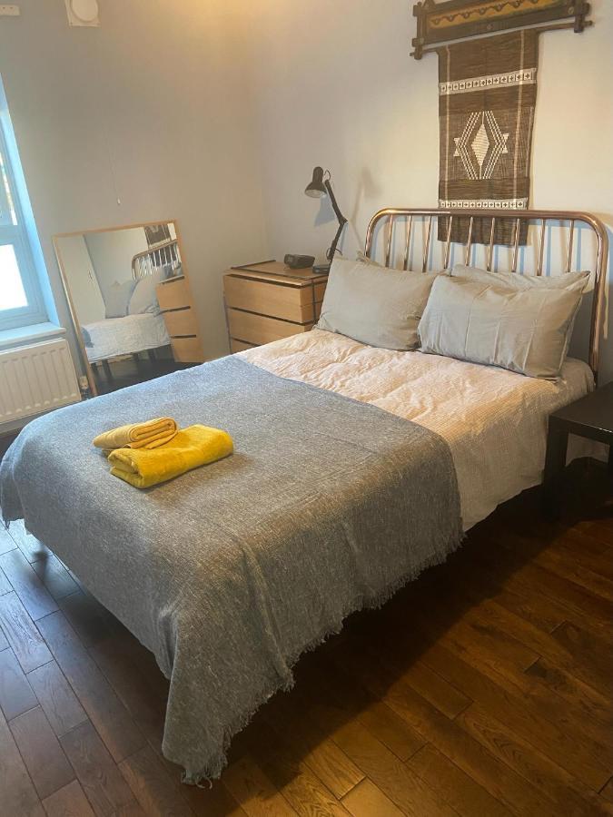 Spacious 1-Bed Flat In North Kensington Londra Dış mekan fotoğraf